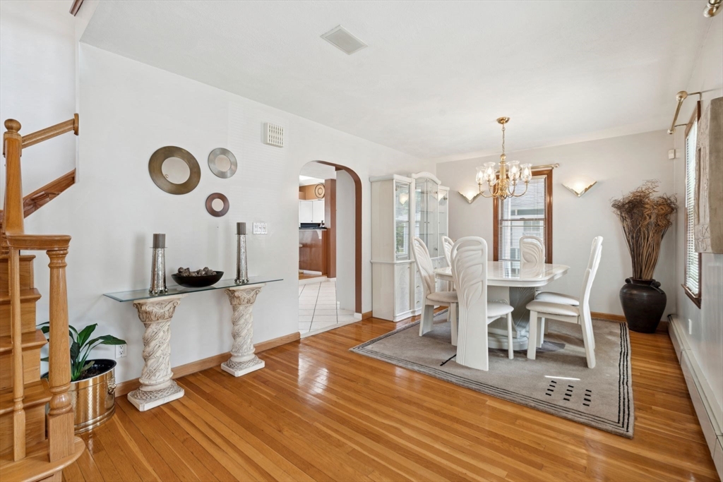 42 Woodland Rd Wakefield, MA 01880