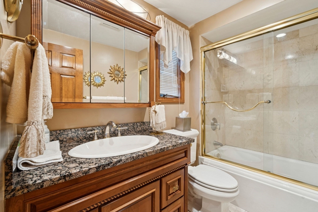 42 Woodland Rd Wakefield, MA 01880
