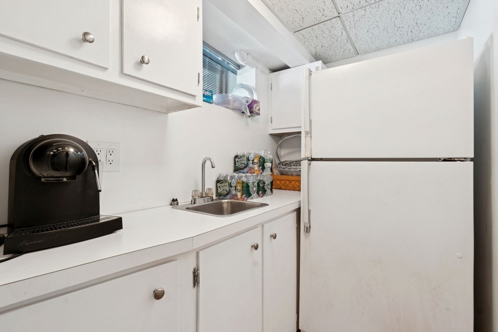 42 Woodland Rd Wakefield, MA 01880
