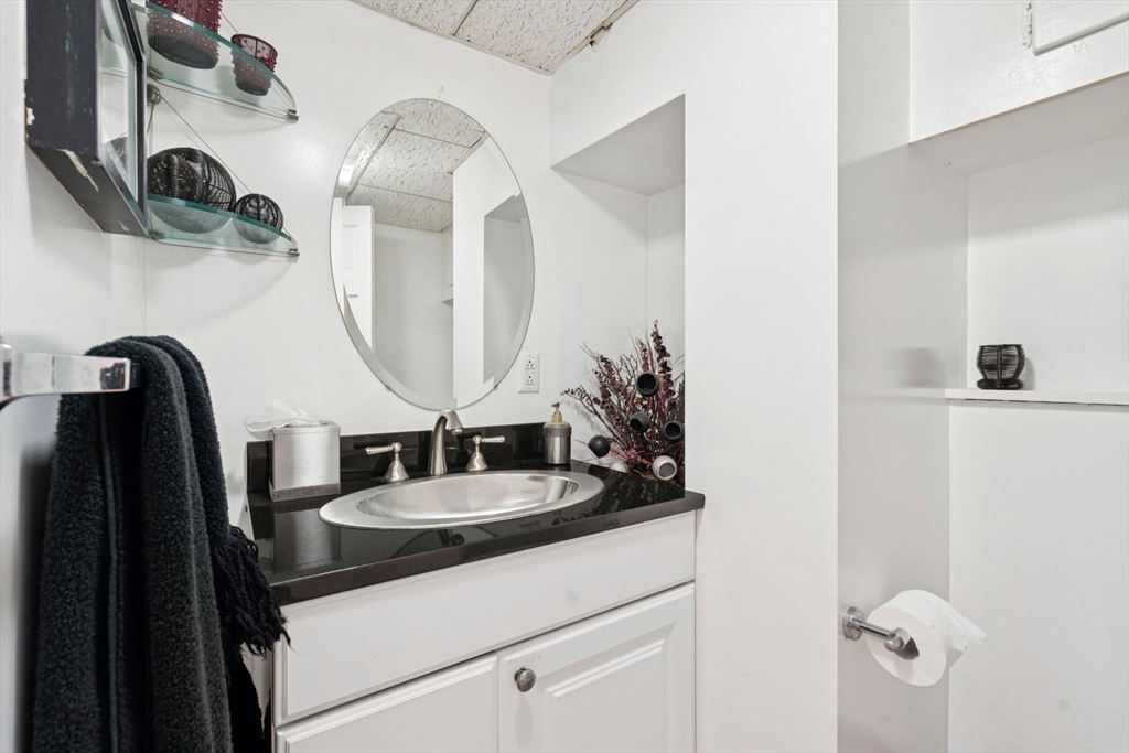 42 Woodland Rd Wakefield, MA 01880