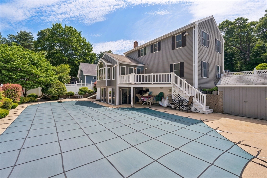 42 Woodland Rd Wakefield, MA 01880