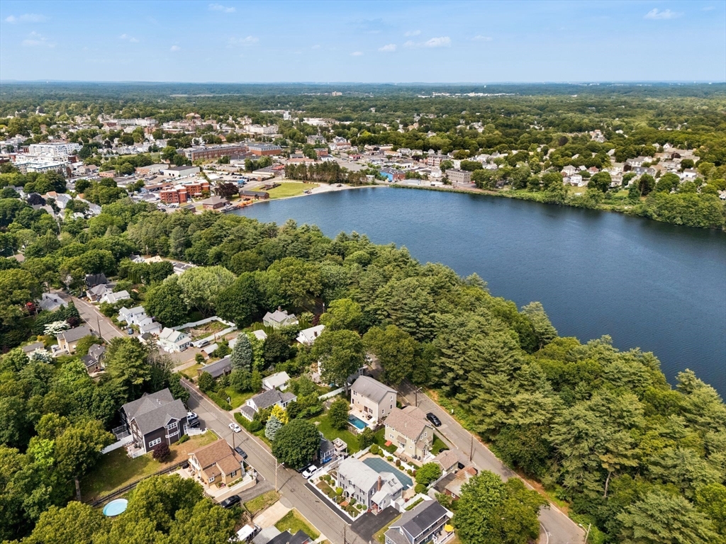 42 Woodland Rd Wakefield, MA 01880