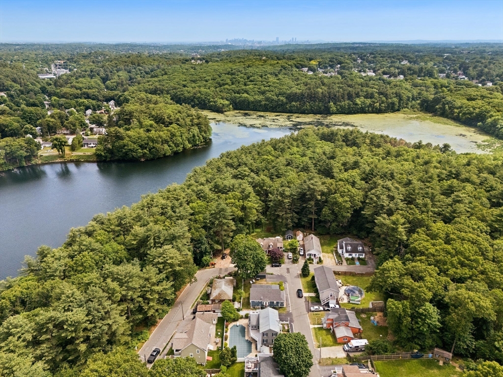 42 Woodland Rd Wakefield, MA 01880