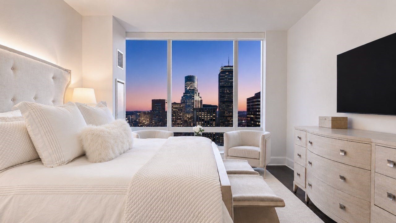 430 uart St #32A Boston, MA 02116