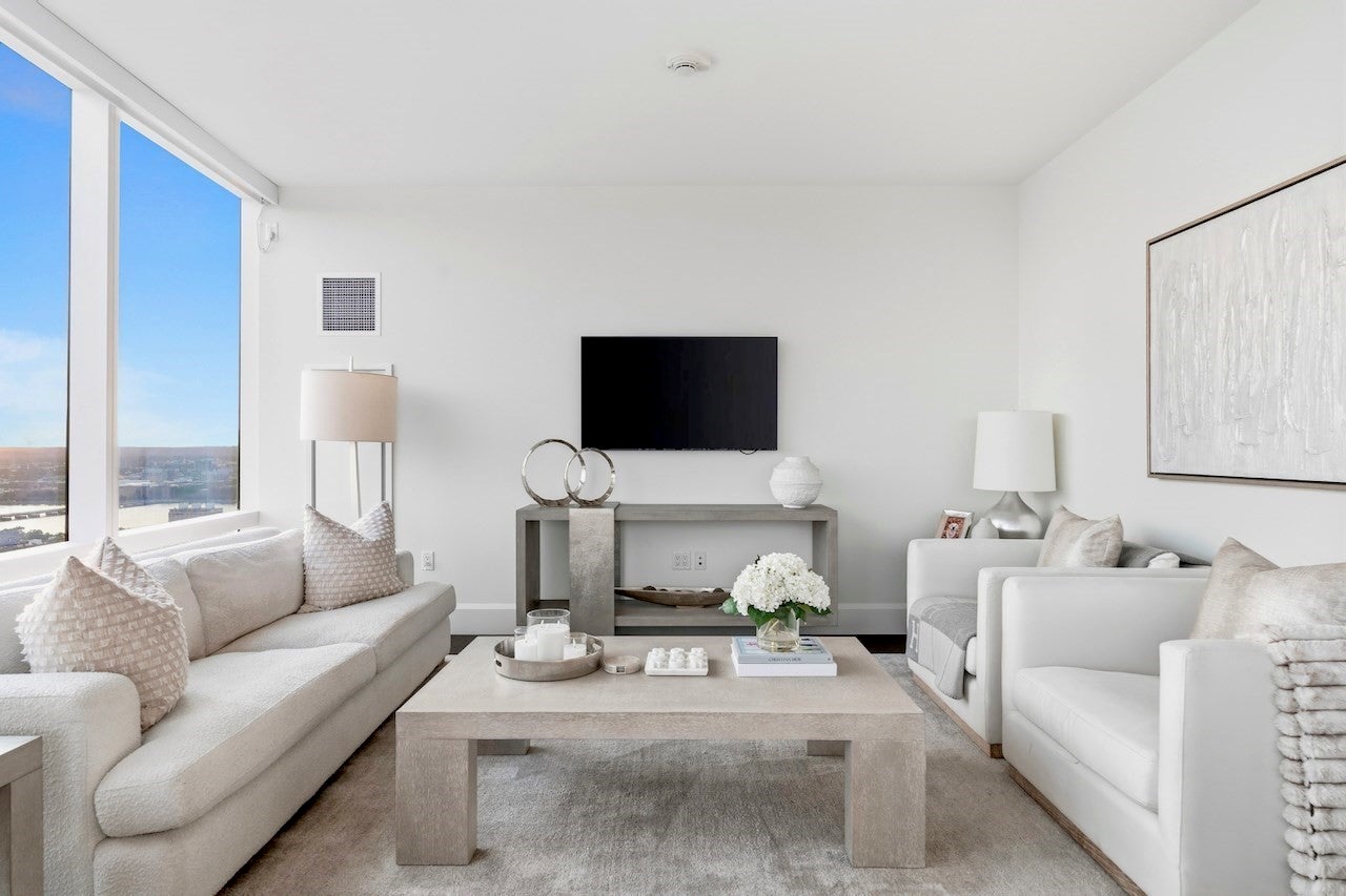 430 uart St #32A Boston, MA 02116