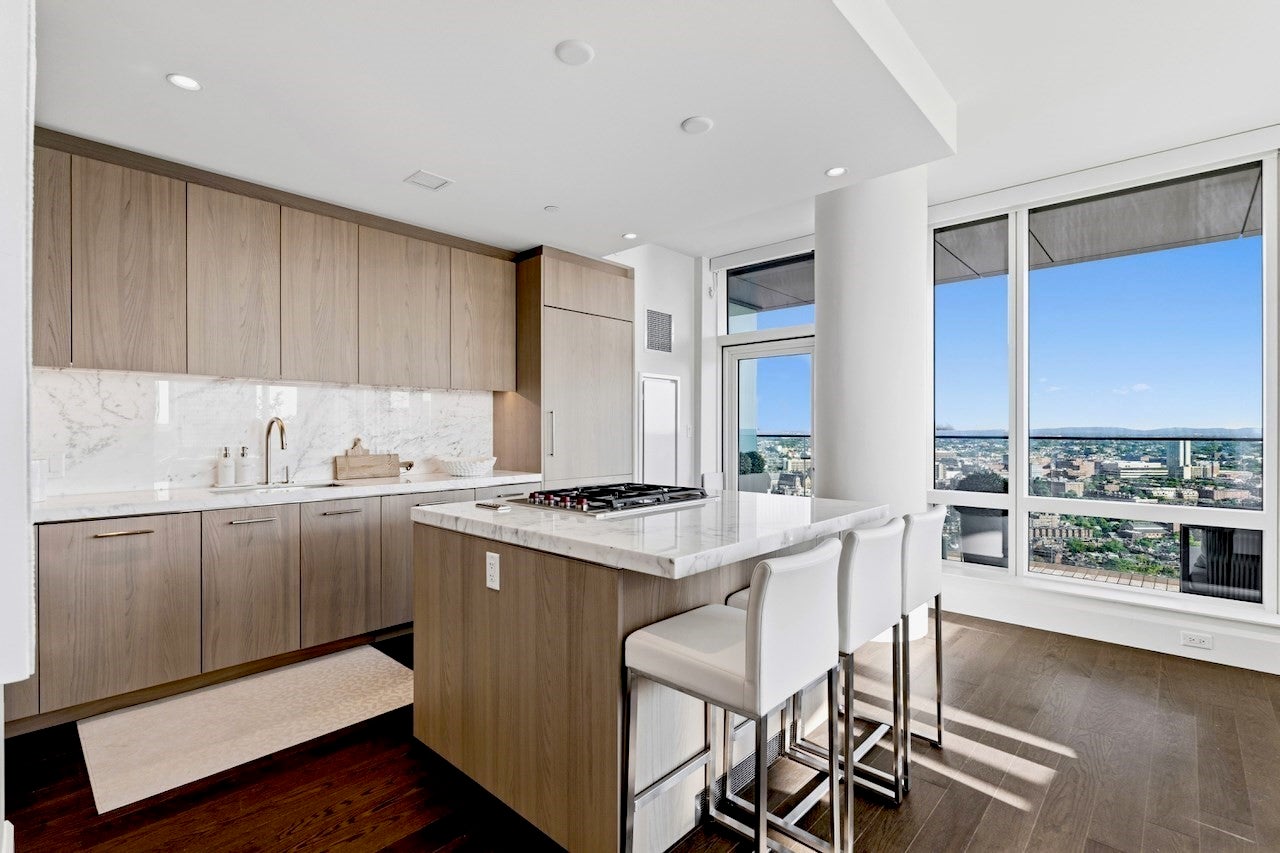 430 uart St #32A Boston, MA 02116