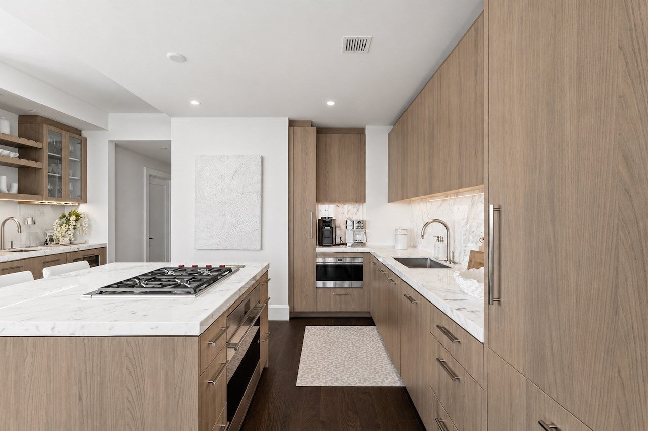 430 uart St #32A Boston, MA 02116