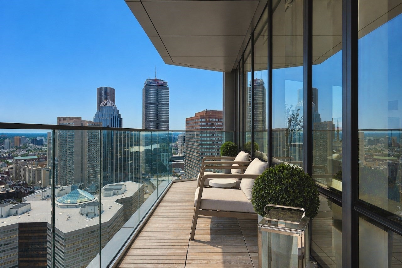 430 uart St #32A Boston, MA 02116